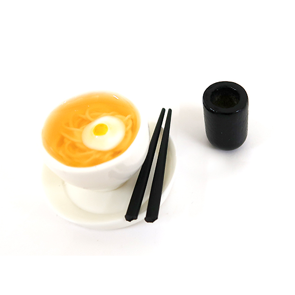 中式餐點 - 清湯蛋麵組。